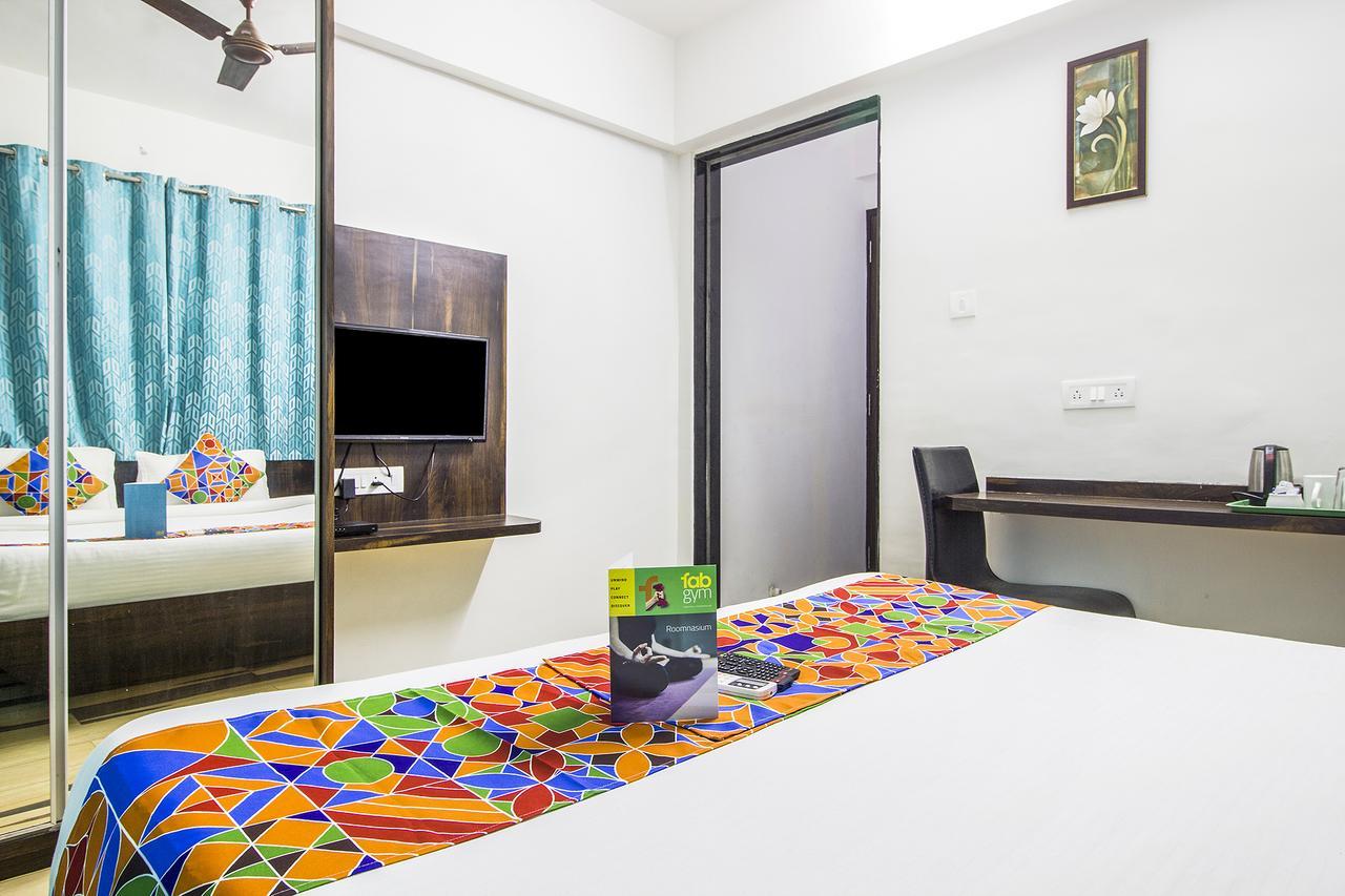 Fabhotel Pruthamesh Pride Nashik Bagian luar foto