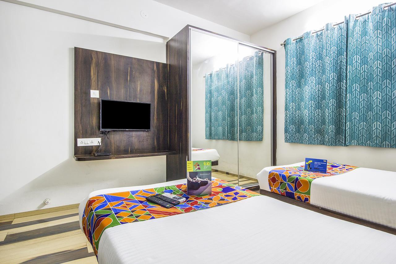 Fabhotel Pruthamesh Pride Nashik Bagian luar foto